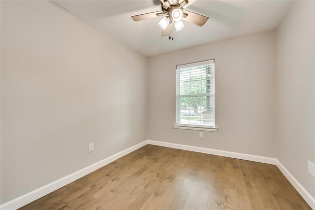 Building Photo - 600 N 1st St