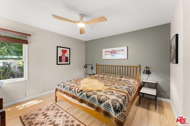 Building Photo - 1338 Montecito Cir