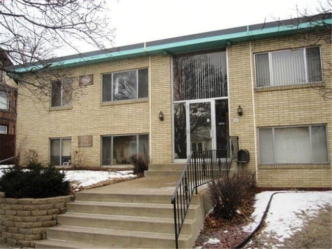 Building Photo - 553 1st Ave S