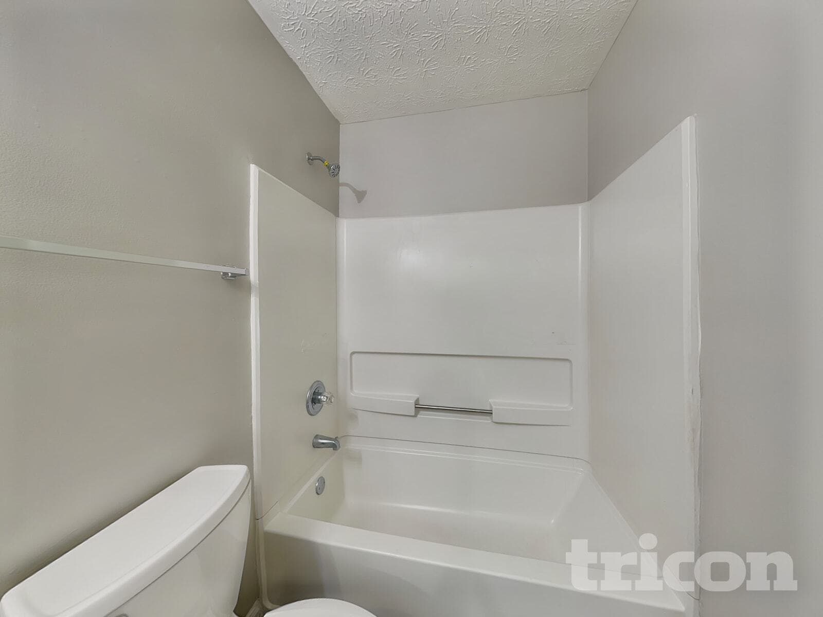 Building Photo - 185 Labrea Blvd