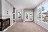 Building Photo - 2BD, 2BA City Park West Condo with 2 Garag...