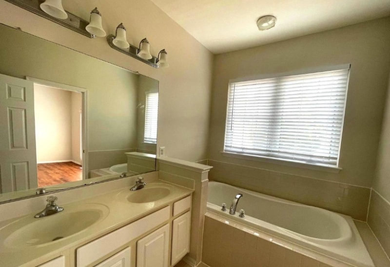 Building Photo - 9534 Walker Way