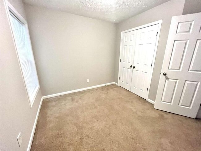 Building Photo - 1453 Little Creek Dr