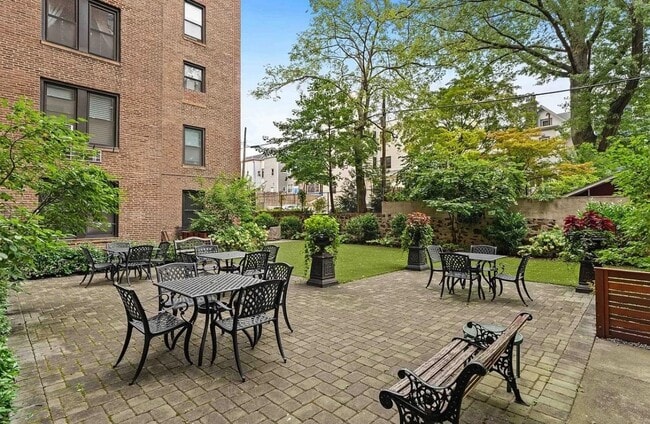 Building Photo - 50 Glenwood Ave