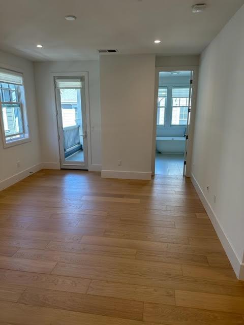 Building Photo - 18857 Montalvo Oaks Cir