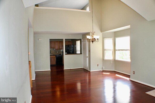 Building Photo - 3604 Waltham Ct