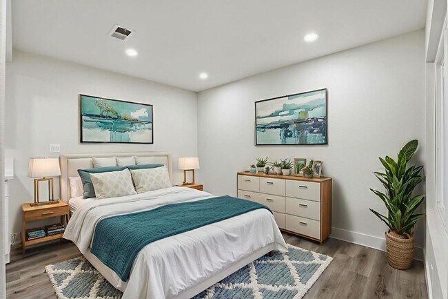 Building Photo - 8468001/37T