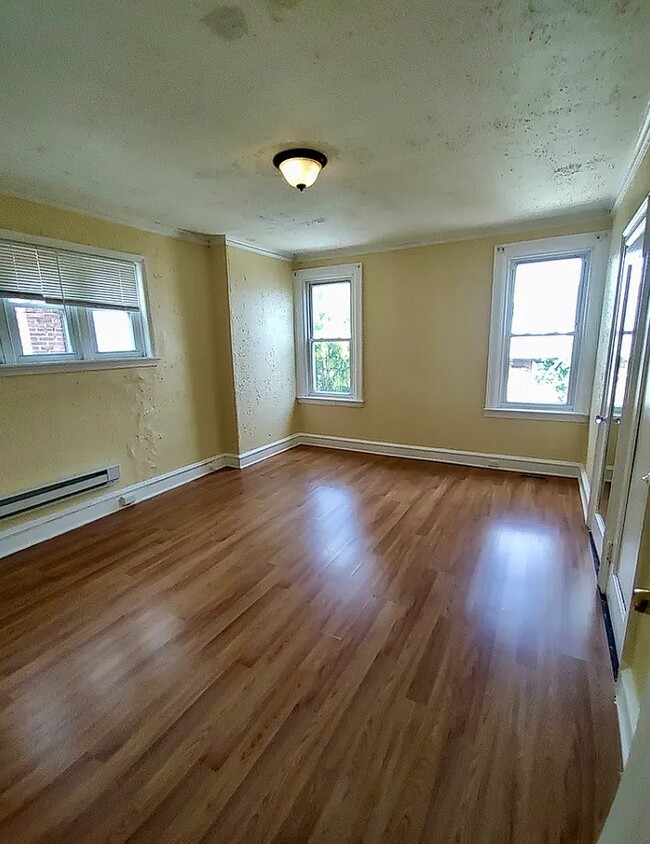 Building Photo - 6115 Carpenter St