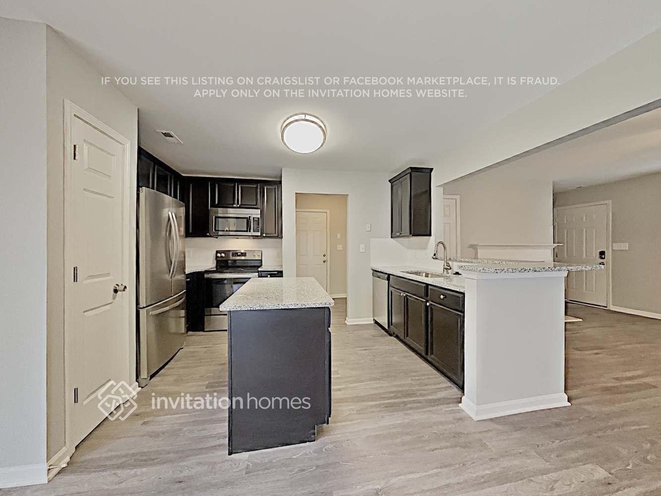 Building Photo - 12122 Stewarts Crossing Dr