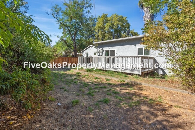 Building Photo - 5310 1/2 Nugget Rd-