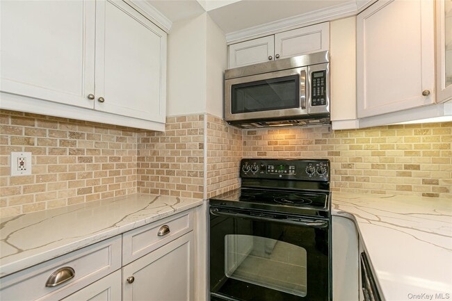 Building Photo - 88 Cutter Mill Rd