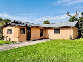 Building Photo - SFH - 1150 De Leon - SFH - 1150 De Leon