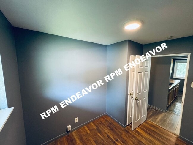 Building Photo - 3-bedroom Move-In Ready with Covered Outdo...