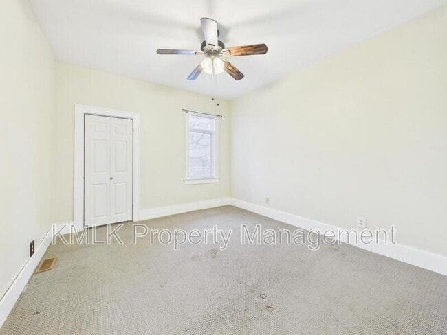 Building Photo - 1238 Sawyer Ave