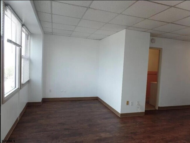 Building Photo - 2834 Atlantic Ave