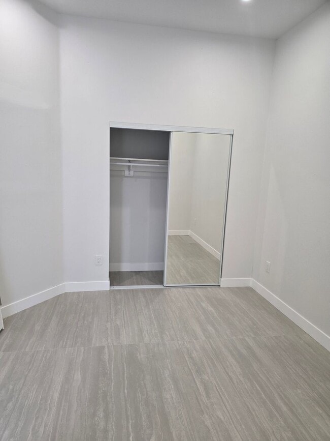 Building Photo - 12685 Aristocrat Ave