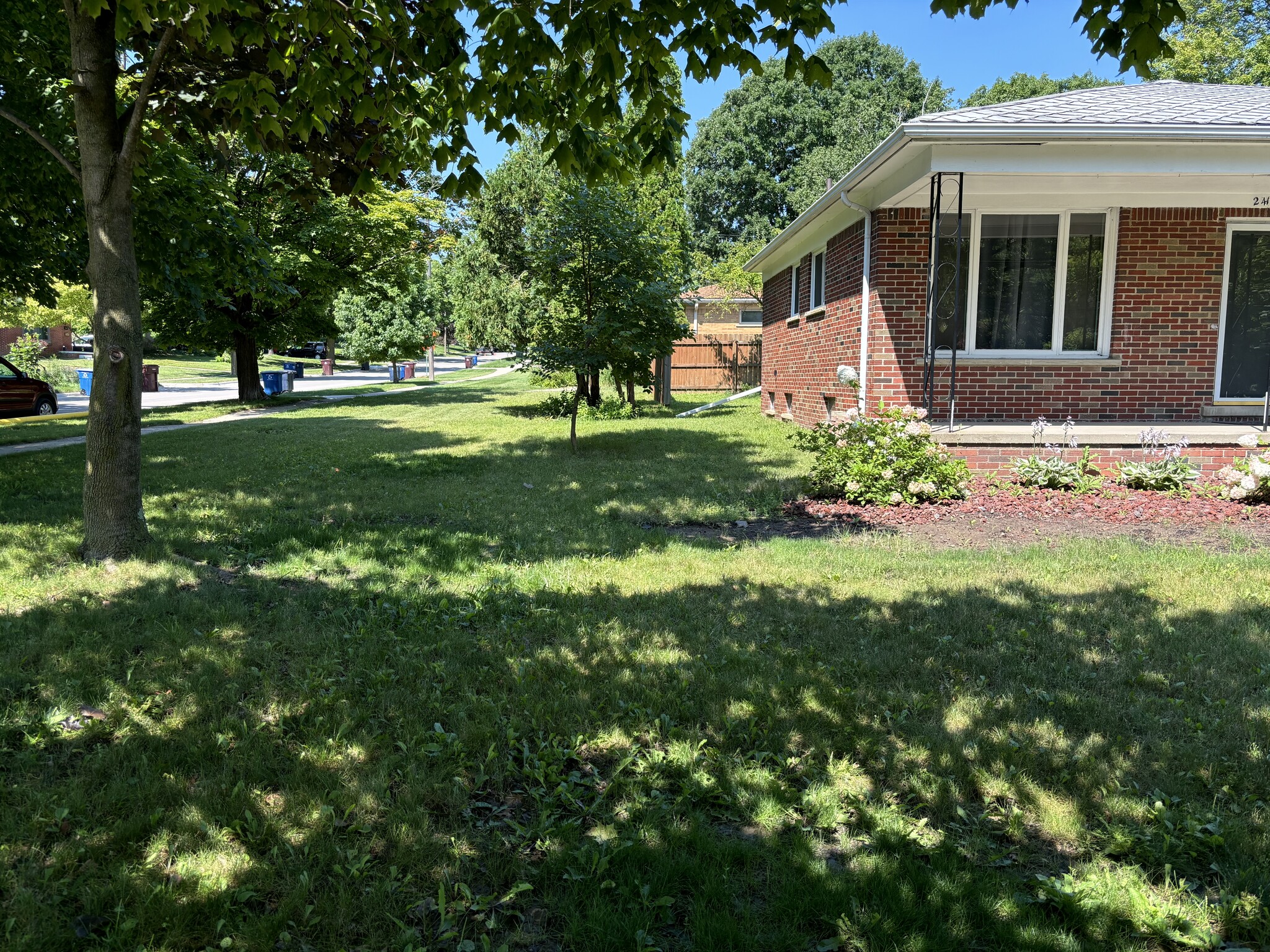 Side exterior - 2416 Medford Rd