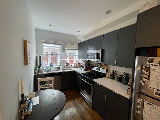 Building Photo - 19 Marney St