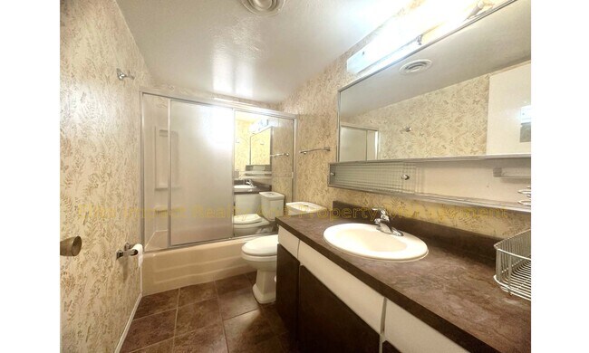 Building Photo - 3811 N Reno Ave