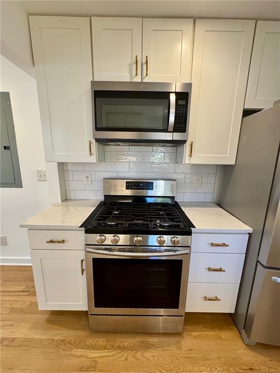 Building Photo - 635 Valley Brook Rd