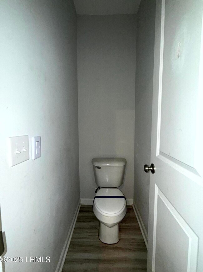 Building Photo - 1069 S Innovation Dr