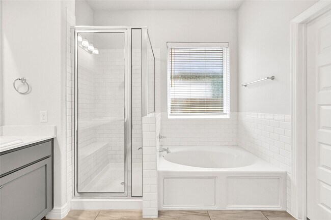Building Photo - 9319 Galloway Wds Trl