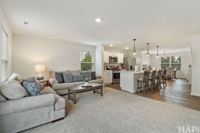 Building Photo - 6740 Linden Trl