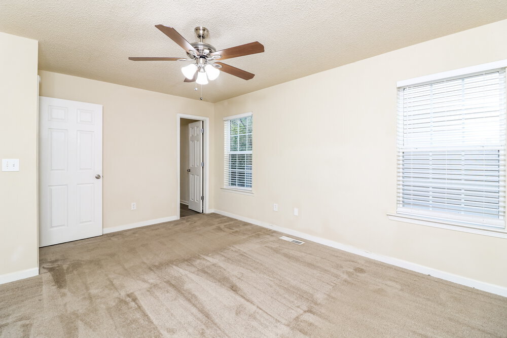 Building Photo - 67 Middlebrook Dr