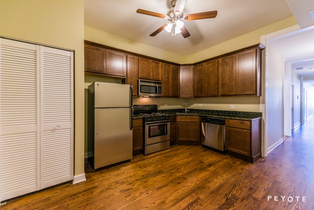 Building Photo - 2445 W Harrison St