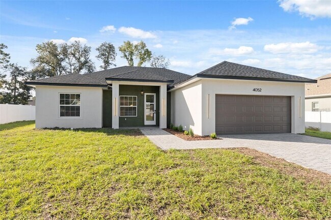 Building Photo - 4052 SW 132nd Ln