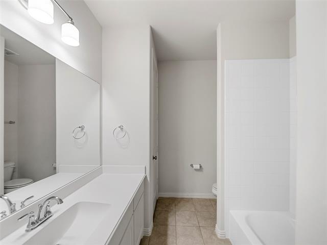 Building Photo - 1708 Carnation St