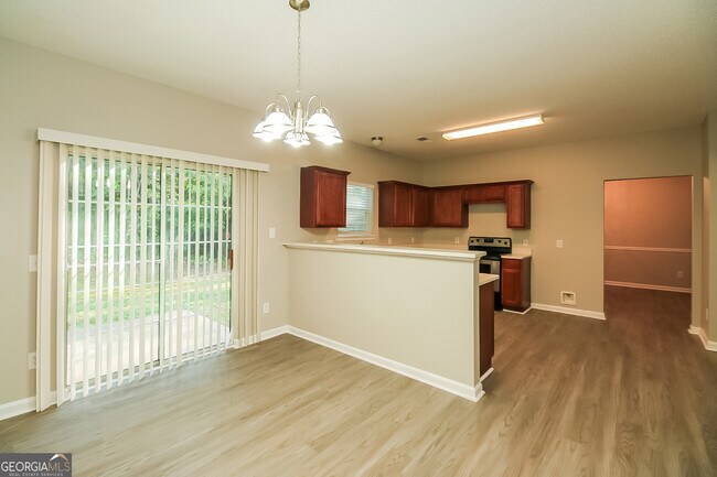 Building Photo - 6417 Polar Fox Ct