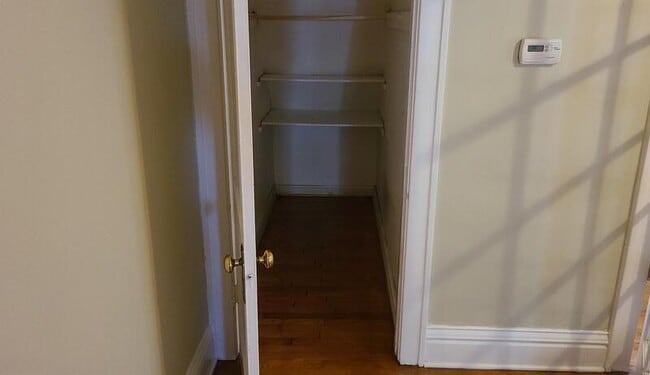 Building Photo - 3945-3947 Utah St