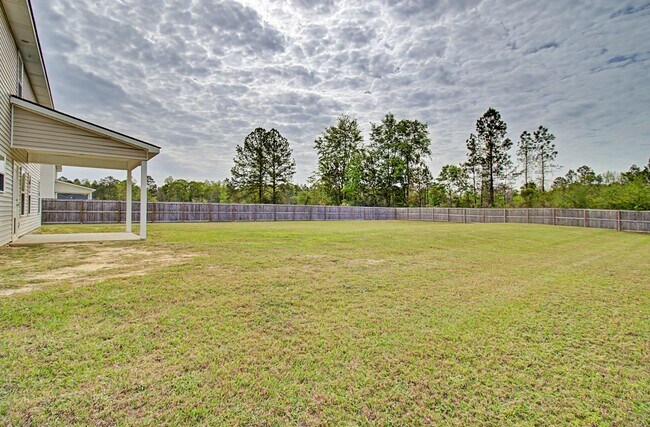 Building Photo - 18 Sunflower Cir NE