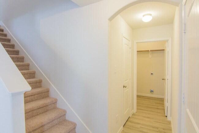 Building Photo - 5327 Gouldburn River Dr