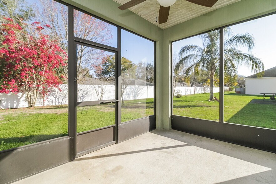 Building Photo - 1741 Mountclair Ct