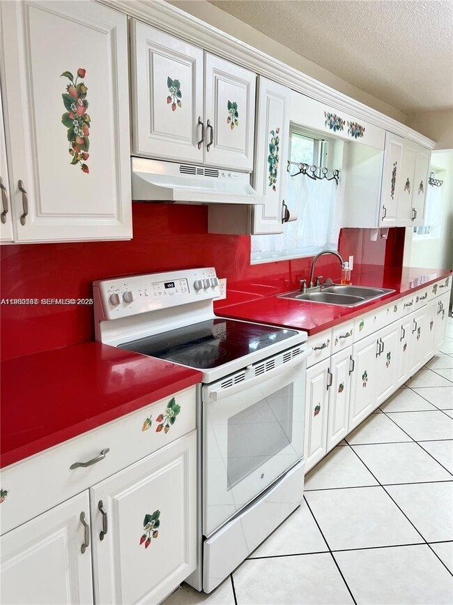 Building Photo - 1431 Miller Rd