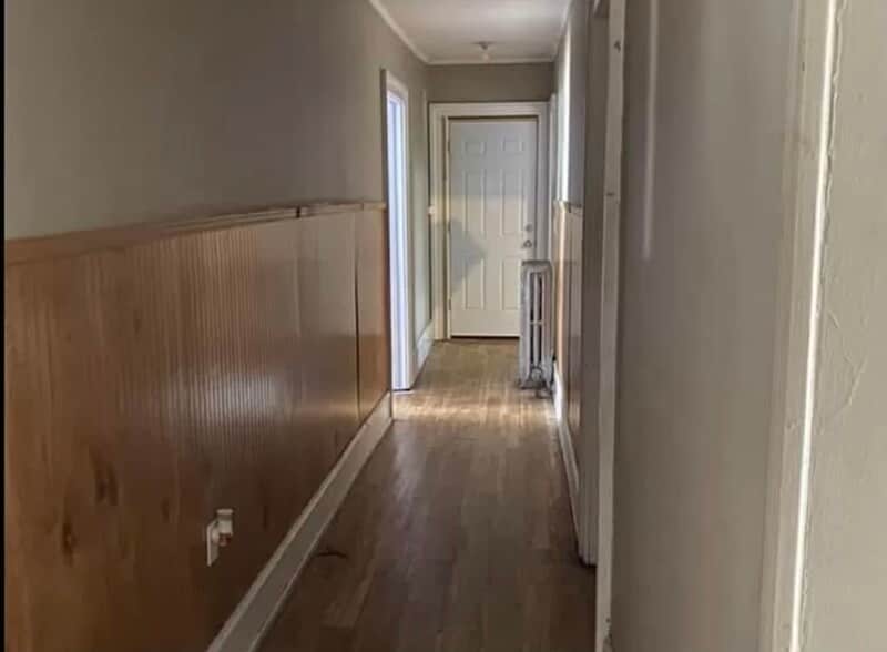 Building Photo - 121 Oak St