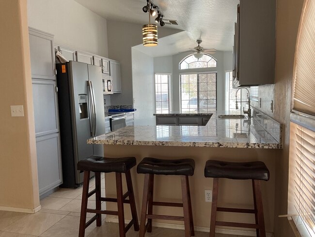 Building Photo - 3872 E Mountain Sky Ave