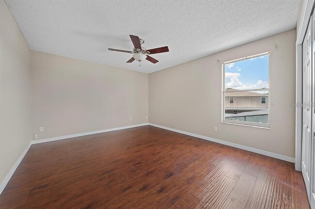 Building Photo - 3304 Amberley Park Cir