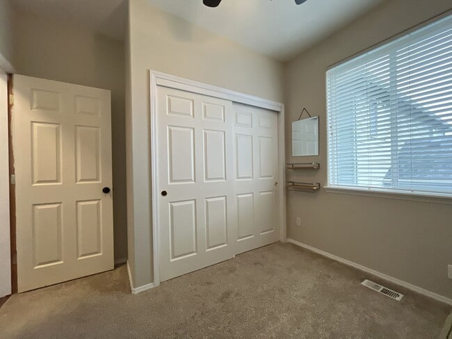 Building Photo - Elegant 5BR + Bonus Room Home with Bay Windows, Entertainment Room & Oversized Primary Retreat