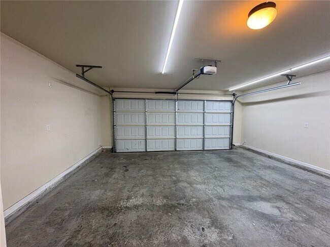 Building Photo - 4187 Water Mill Dr