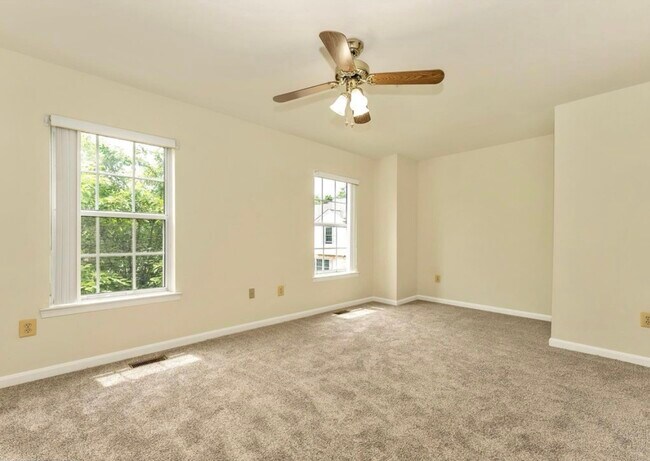 Building Photo - 5790 Katsura Ct