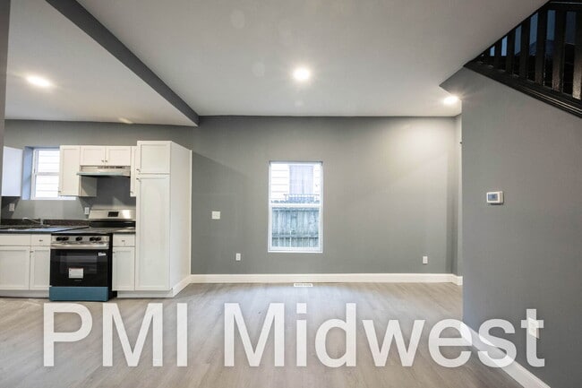 Building Photo - "Charming 2-Bed, 2-Bath Duplex at 119 North Colorado Ave – Your Cozy 1008 Sq Ft Home Awaits!"