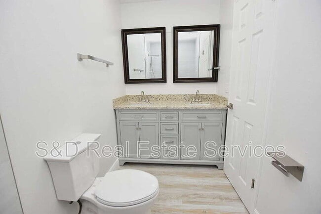 Building Photo - 4208 Ridge Rd