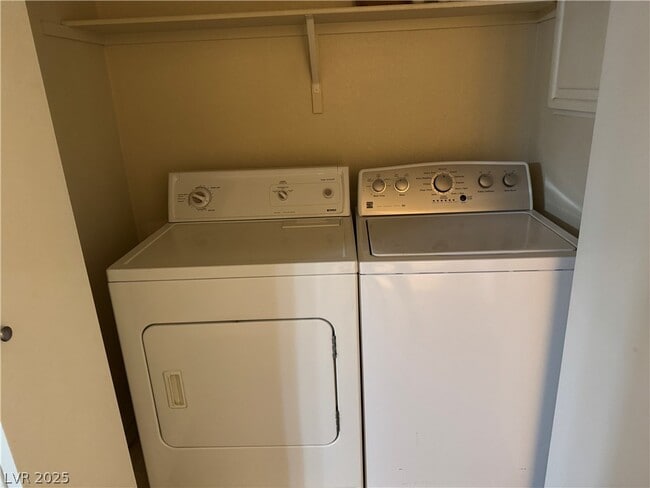 Building Photo - 8410 Eldora Ave