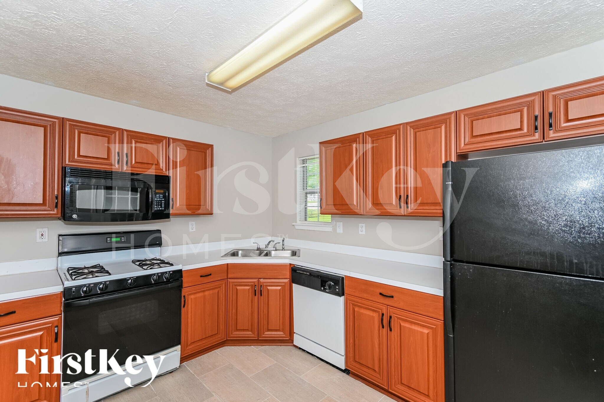 Building Photo - 1651 Sloping Tree Way