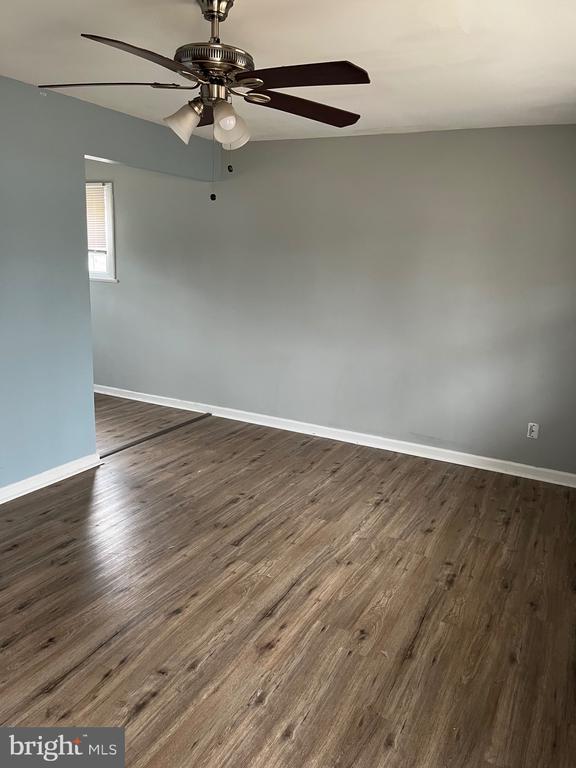 Building Photo - 110 E Colton Ln