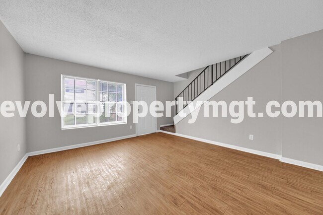 Building Photo - 3455 Pruett Ct