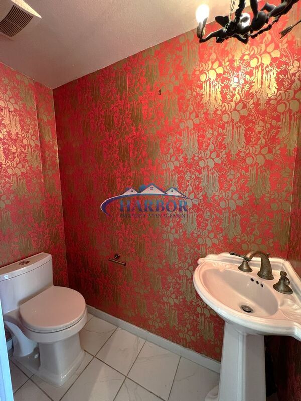 Building Photo - 32303 Phantom Dr